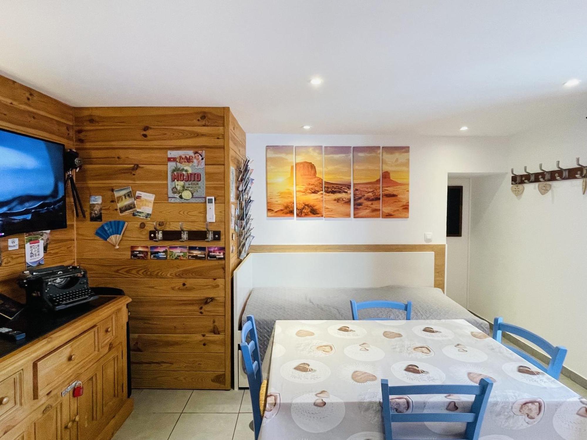 Le Lodge Spa Saint-Laurent-d'Andenay 외부 사진